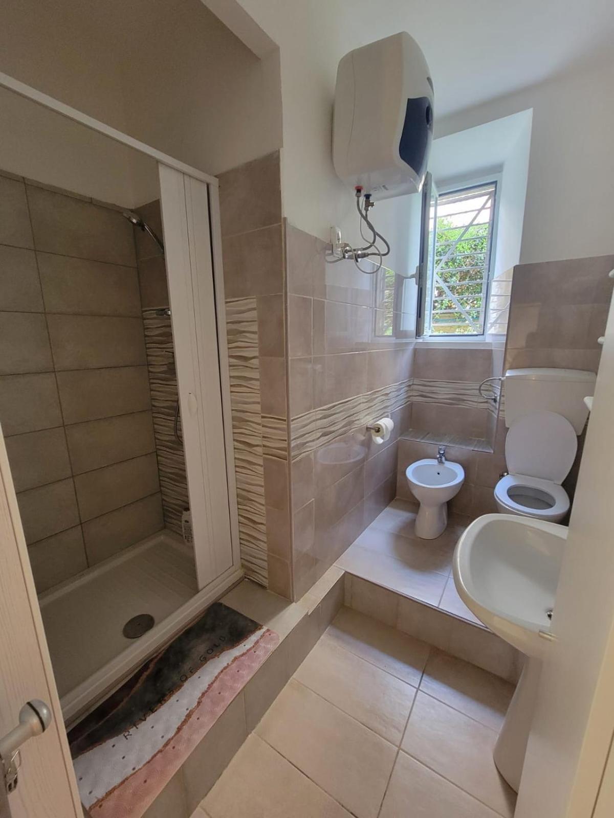 דירות רומא Casa Mihaela מראה חיצוני תמונה